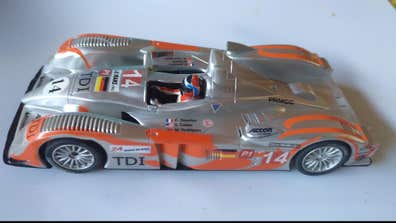 Audi R10 Team Kolles – SCALEXTRIC / SCX – Réf 64490 – Occasion