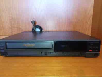 Magnétoscope SANYO VHR-244EX - Pour Pièces Détachées Seulement