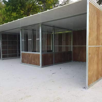 cuadras-portatiles-caballos-milanuncios