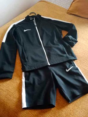 Pantalón chándal niña Nike de segunda mano por 15 EUR en Madrid en