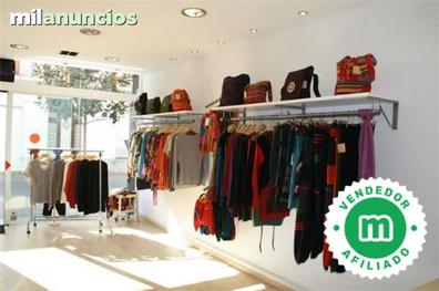 Mobiliario tienda ropa Mobiliarios para empresas de segunda mano barato en  Barcelona Provincia | Milanuncios
