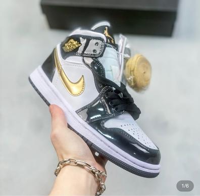 Venta de imitaciones de zapatillas de marca hotsell