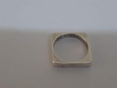 Uno de 50 Anillos de mano baratos en Madrid