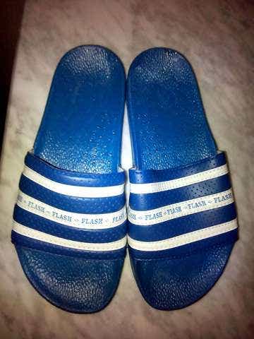 Chanclas a estrenar nº 37-38