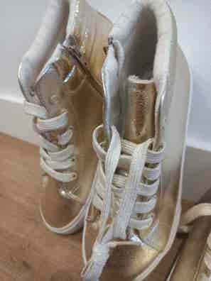 y calzados de niña de segunda mano en Granada Capital | Milanuncios