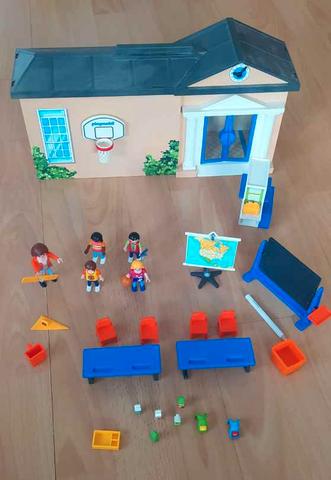 Playmobil escuela outlet maletin