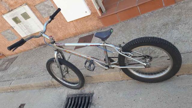 Bicicleta trial online monty