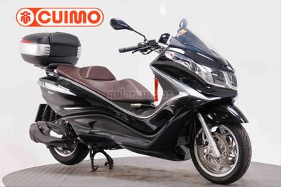 Piaggio X10 125 Executive Scooter Piaggio X10 125 Motos