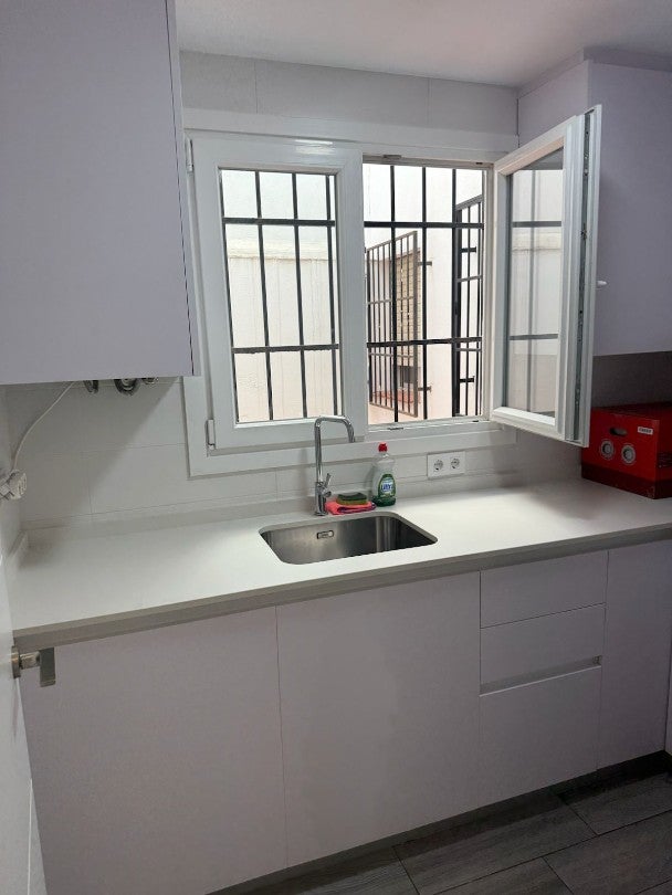 Fotografía del inmueble reportado: 900 €/mes — Granada, Granada