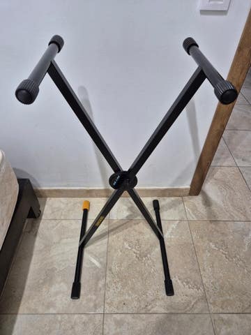 Milanuncios - Soporte de Teclado Hercules KS110B