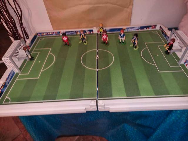 Playmobil Campo de Fútbol 71120 - Juguetilandia