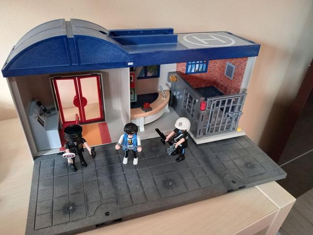 Comisaria cheap playmobil juguettos