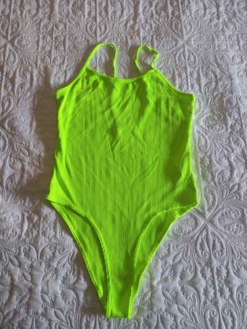 Body clearance exterior mujer