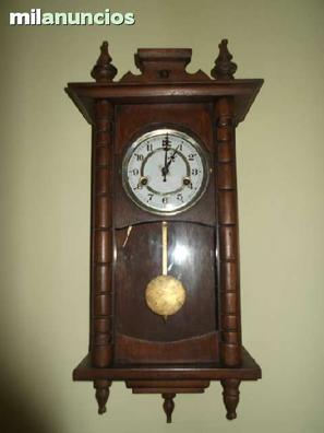 Clásico Reloj de Pared Antiguo Fabricado por Gustav Becker. Alemania, Siglo  XIX