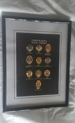 Una historia de la Policía Nacional.: Colección de Placas-insignia