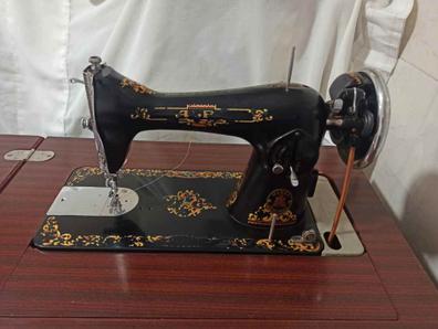 Antigua funda para máquina de coser, Máquinas de coser