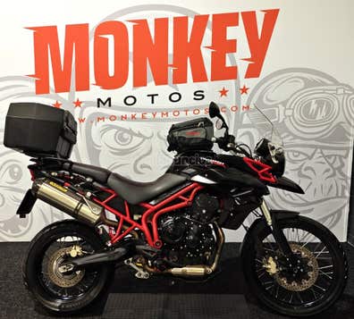 TRIUMPH TIGER 800 XC ABS VERSIÓN 2011 -
