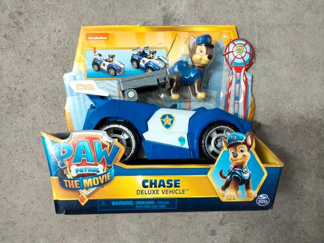 Chase con coche policia Patrulla Canina