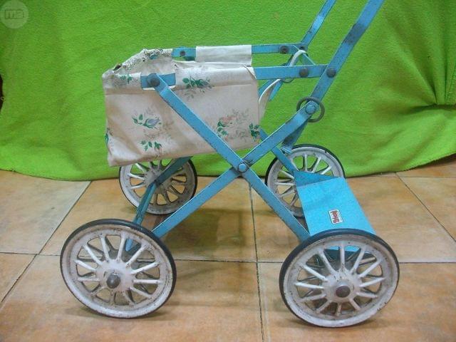 Carrito de muñecas antiguo online