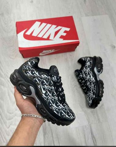 Milanuncios zapatillas Nike TN x Dior