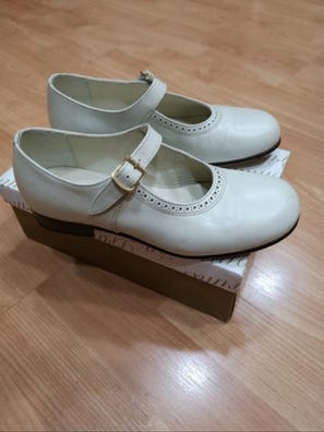 Calzado infantil de segunda mano para niña en Mairena del Aljarafe