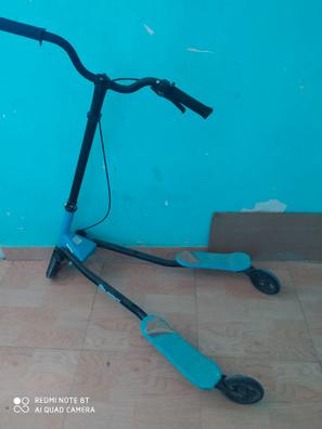 cargador patinete eléctrico de segunda mano por 29 EUR en L'Hospitalet de  Llobregat en WALLAPOP