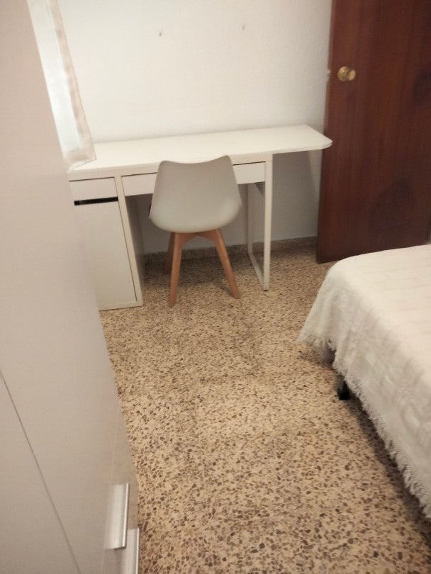 Fotografía del inmueble reportado: 350 €/mes — Burjassot, Burjassot