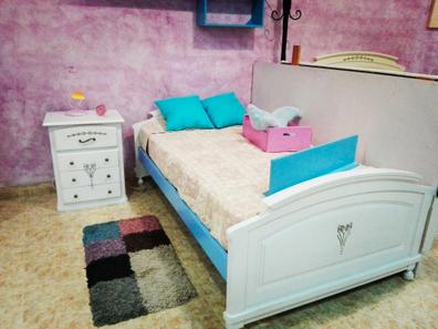 Dormitorio de matrimonio completo en color madera natural con acabados en  blanco mate - Hermógenes