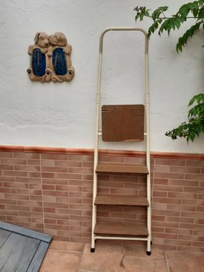 Milanuncios - silla escalera madera maciza RESTAURADA