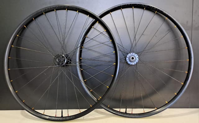 Milanuncios - Jgo Ruedas Bontrager Koove TLR 29 BOOST