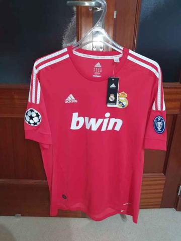 Camiseta retro Real Madrid roja 2011/2012 ¡Compra seguro!