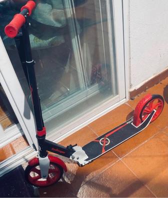 Patinete niño 3 a 5 años de segunda mano por 10 EUR en A Coruña en