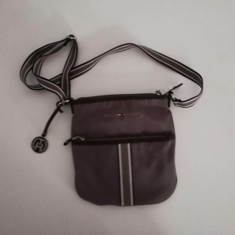 Milanuncios Bolso Tommy Hilfiger bandolera marron