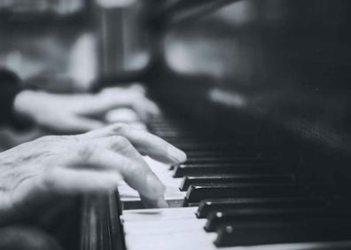 Triste canción nosotros los reyes partituras piano, imagina