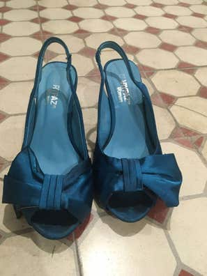 Zapatos tacon azules Moda y complementos de segunda mano barata