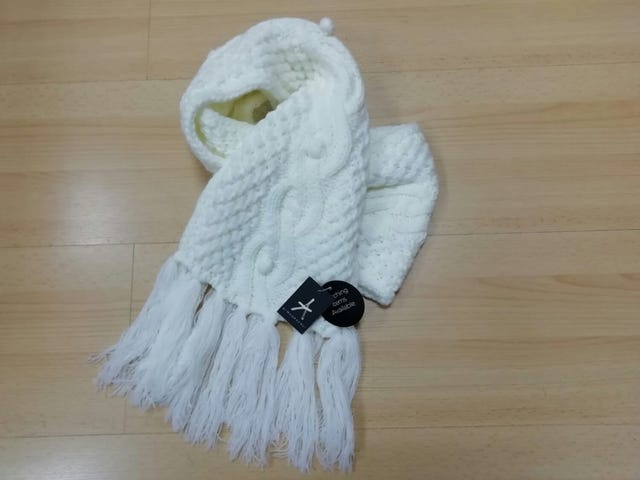 Milanuncios Bufanda suave marfil primark