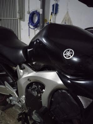 Yamaha - fz6