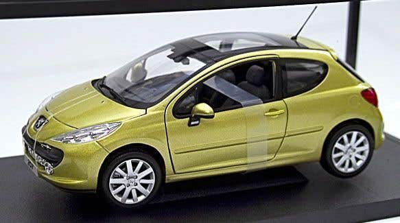 NOREV 1/18 PEUGEOT 207 VERTE