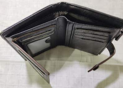 Monederos targeteros de mujer segunda mano baratos en Barcelona | Milanuncios