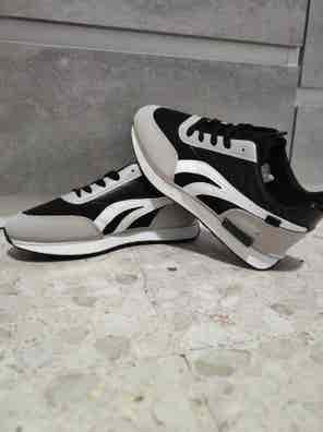Zapatillas baratas Zapatos y calzado de hombre segunda mano baratos en | Milanuncios