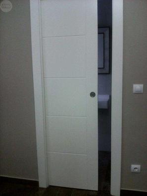puerta corredera los baños -