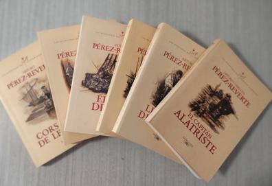 Arturo Pérez-Reverte - Todo Alatriste. Por primera vez en un solo volumen  las siete novelas que componen la serie de Las aventuras del capitán  Alatriste.