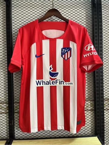 La camiseta del Atlético 23/24, más clásica pero con un detalle