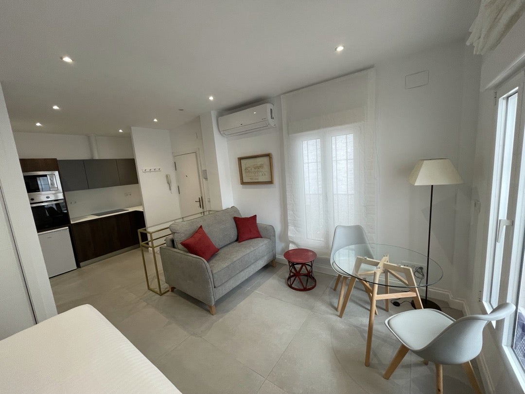 Fotografía del inmueble reportado: 800 €/mes — Sevilla, Sevilla