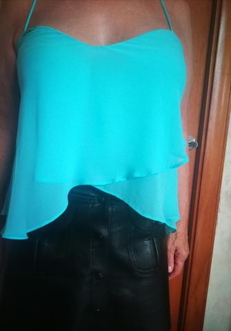 - Blusa, Crop Top Zara