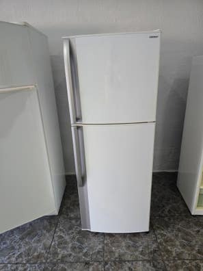 Milanuncios - Nevera combi Sharp de 1,57x0,60