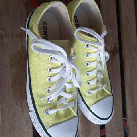 Converse discount blancas puestas