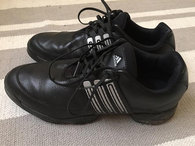 Milanuncios zapatos golf Adidas