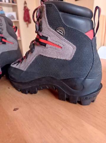 Milanuncios Botas Alpinismo. Nuevas. Talla 36