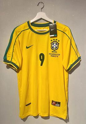 Camiseta Brasil Selección Futbol de segunda mano por 0 EUR en El Masnou en  WALLAPOP